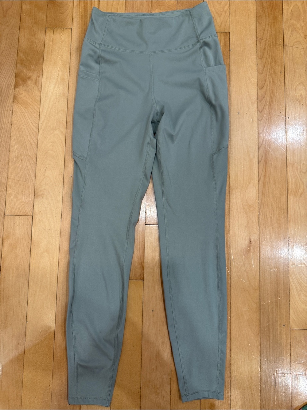 H&M Move Leggings in Sage Green